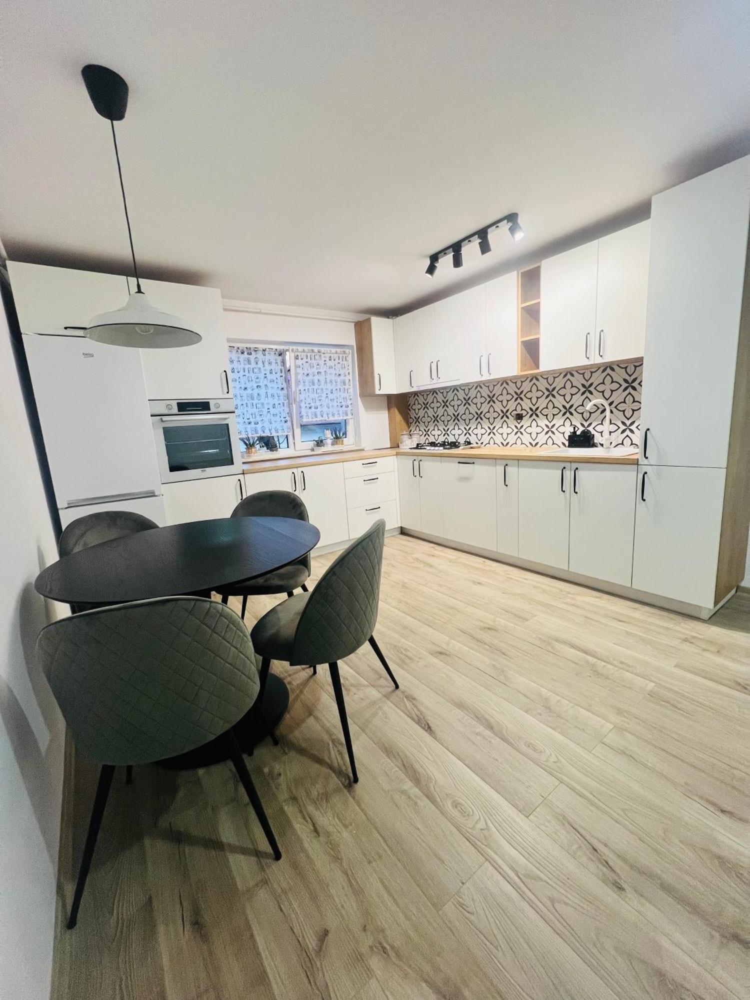 סוסאבה Apartament Orizont מראה חיצוני תמונה