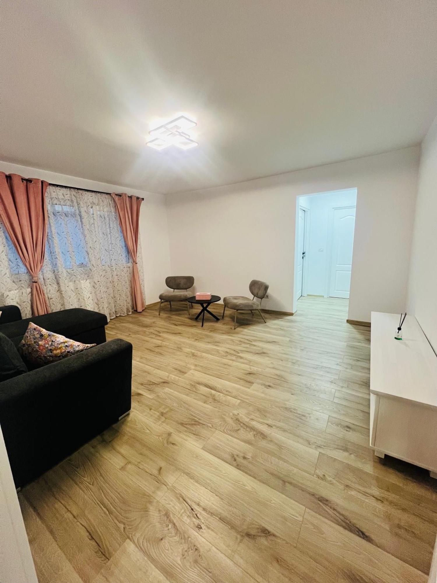 סוסאבה Apartament Orizont מראה חיצוני תמונה